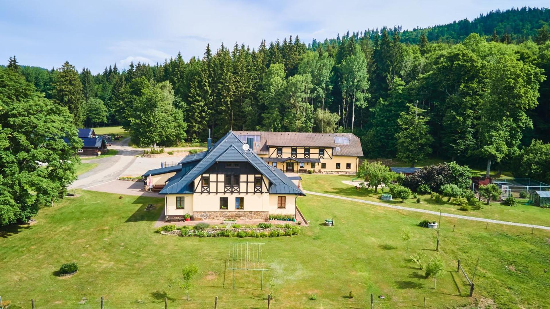Penzion Chlustov Strazny Exterior foto